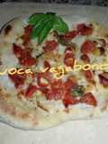 Pizza Pomodorini del Vesuvio e Provola