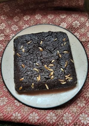 A picture of Oreo biscuit cake.