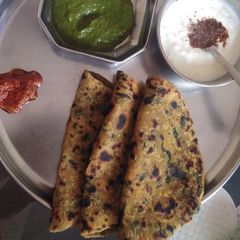 A picture of Methi Thepla.
