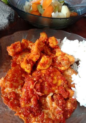 Foto resep Sambal merah tahu dan telur