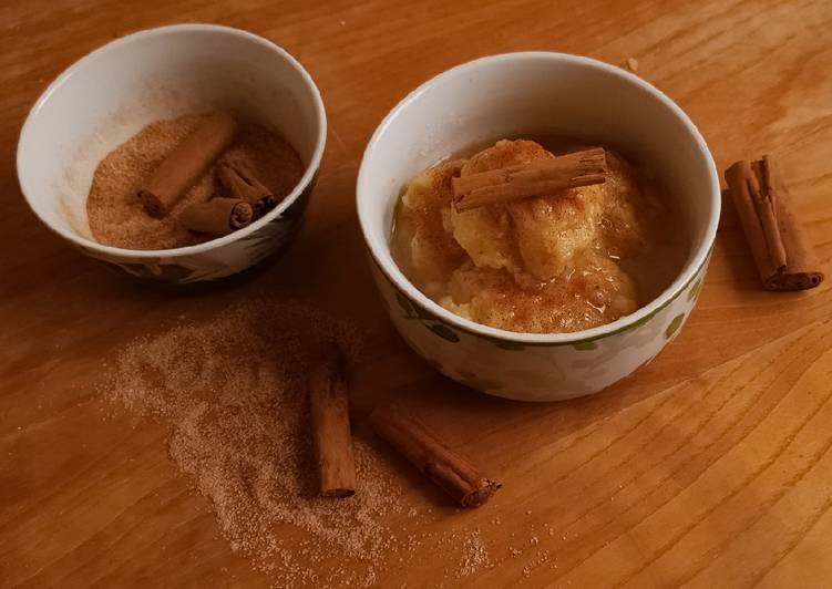 Souskluitjies (cinnamon dumplings)