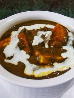 क्रीमी पालक पनीर (Creamy palak paneer recipe in Hindi) रेसिपी मुख्य फोटो
