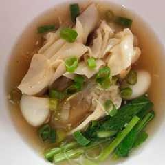 A picture of Sup wonton.
