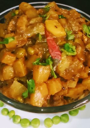 ওলকপির দম (Olkopir dum recipe In Bengali) রেসিপির প্রধান ছবি