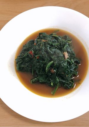 老乾媽炒菠菜 的食譜成品照片