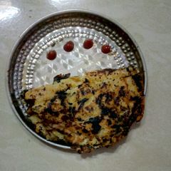 A picture of Cabbage Thalipeeth.