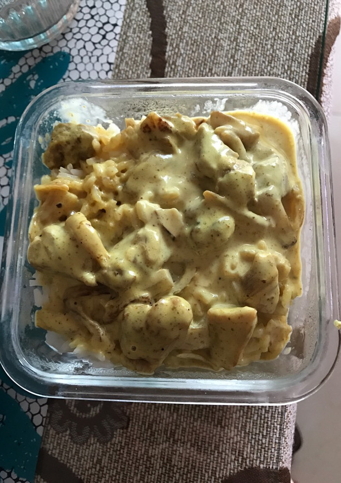 Una foto de Arroz con crema de curry 🍚