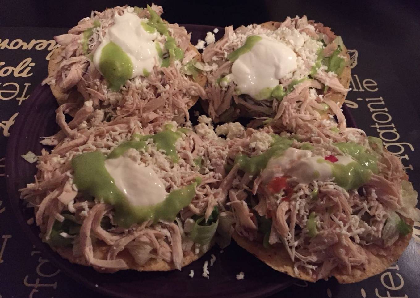Tostadas de pollo (sencillas) π