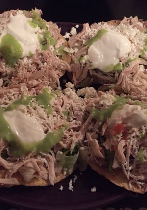 Una foto de Tostadas de pollo (sencillas) 😉