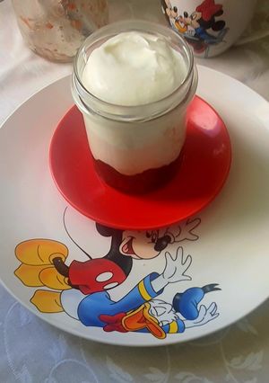 Málnás joghurt recept fotója