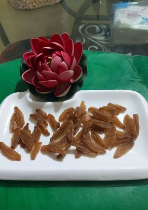 কিসমিস তৈরির পদ্ধতি রেসিপির প্রধান ছবি