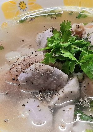 Hình của món Giò heo nấu khoai sọ.