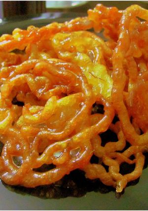 A picture of Instant jalebi.