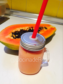 Una foto de Batido de papaya (mamon)