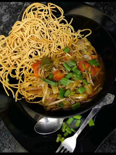 अमेरिकन चॉप्सी (American chopsuey recipe in Hindi) रेसिपी मुख्य फोटो