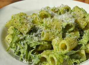 A picture of Pasta with Arugula Pesto.