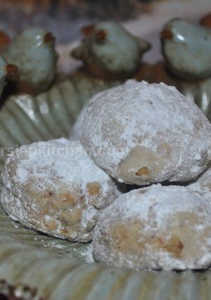 A picture of Walnuts Snowballs.