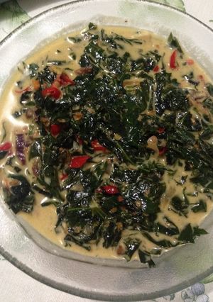 Foto resep Daun singkong kuah roa