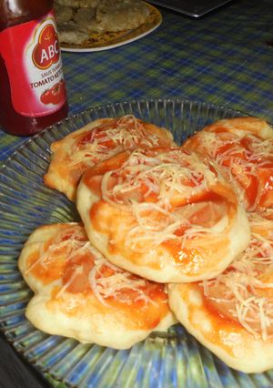Foto resep Pizza Mini ala Rumahan