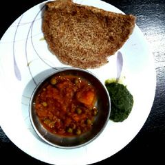 A picture of Oats  Dosa.
