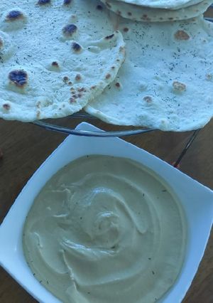 عکسی از دستور نان شویدی مناسب برای هوموس(حمص)