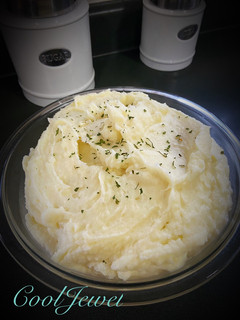A picture of Classic Mashed Potatoes.