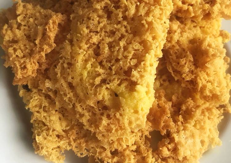 Kremes ayam bersarang