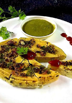 A picture of Baked khandvo.