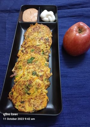 A picture of Hash brown potato pancakes.