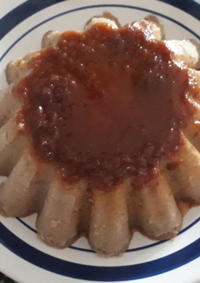 Una foto de Flan de huevo con galletas (en cazuela)