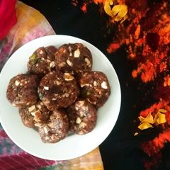 A picture of Nutty Dates Barfi/Roll.