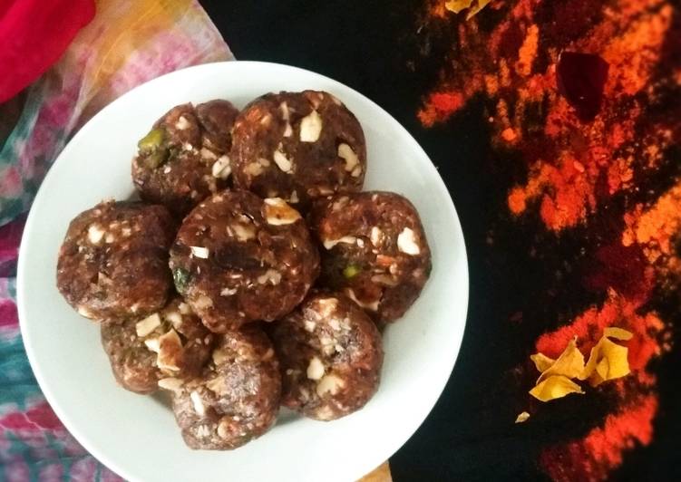 Step-by-Step Guide to Make Ultimate Nutty Dates Barfi/Roll