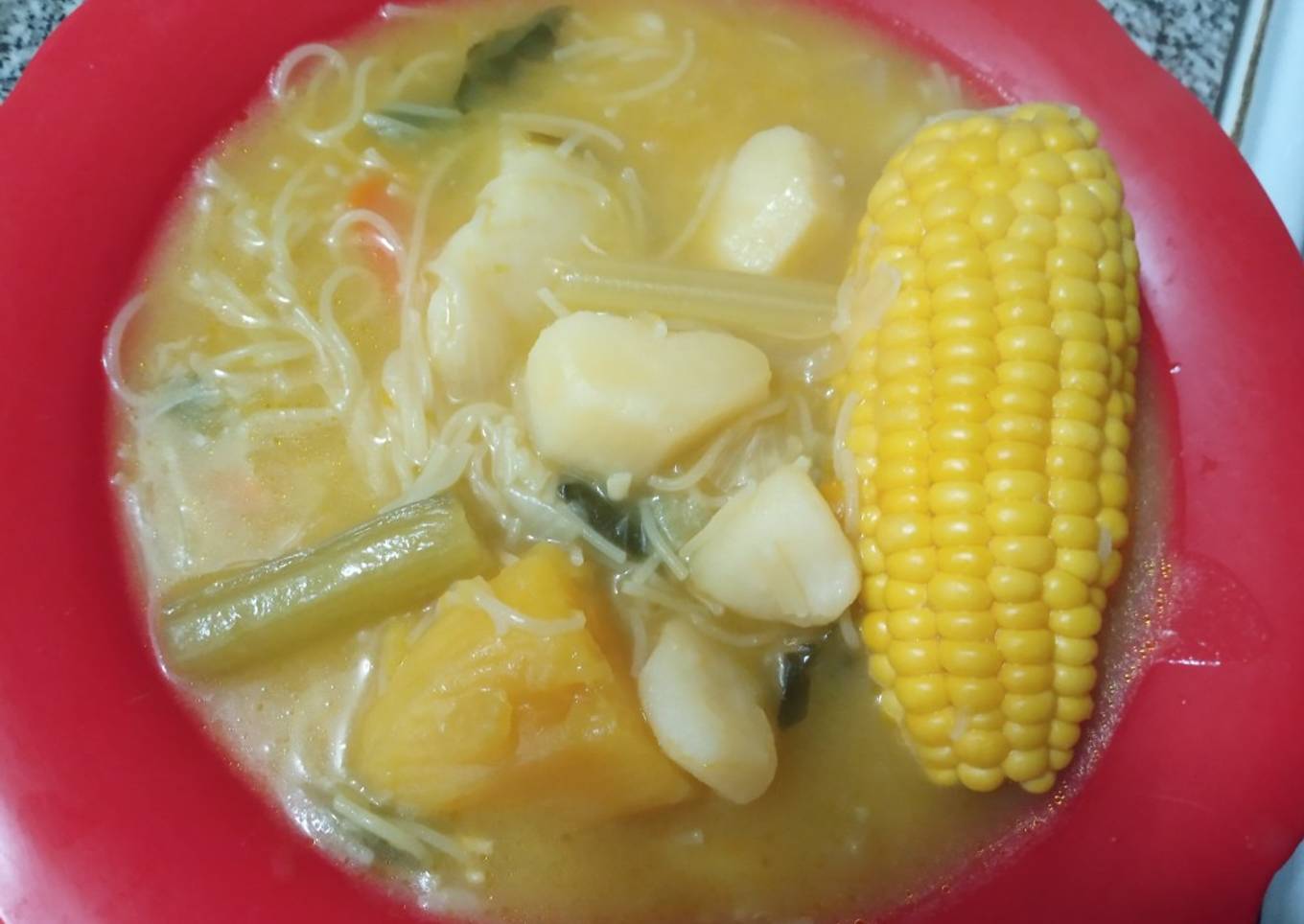 Sopa de verdura para el invierno manjar