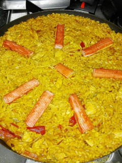 Una foto de Arrocito de pollo y bocas de mar