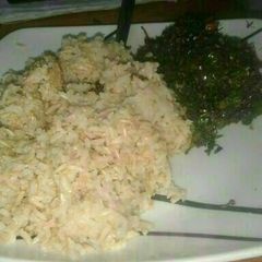 A picture of Brown rice /kales.