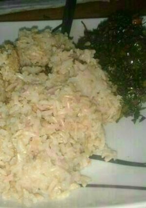 A picture of Brown rice /kales.