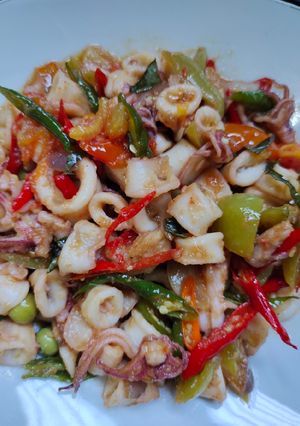 Foto resep Tumis cumi pelangi