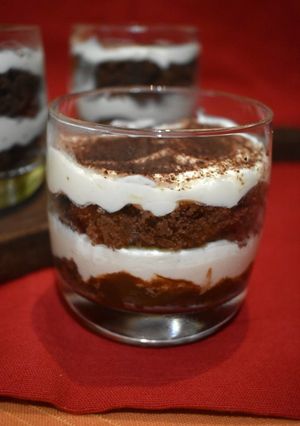 Una foto de Tiramisú de limón rápido y sencillo