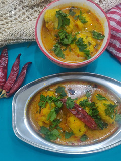 રસિયા મુઠીયા (Rasiya Muthiya Recipe In Gujarati) રેસીપી મુખ્ય ફોટો