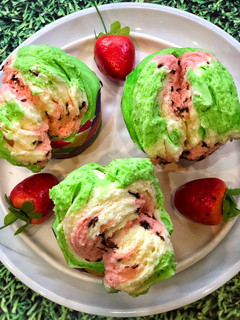 Foto resep Bolu Kukus Semangka ala Tiger Kitchen (ini versi kurang siip bentuknya)
