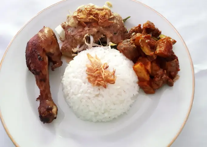 Cara Gampang Membuat Ayam goreng bacem,pecel dan sambal goreng hati kentang, Lezat