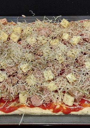 Une photo de Pizza maison Thon