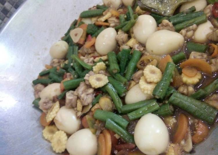 Tumis ceria (kacang panjang, baby corn, wortel)