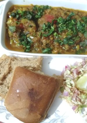 A picture of Pav Bhaji.