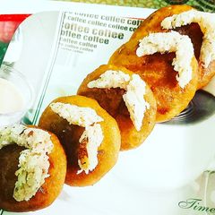 A picture of Kakara Pitha.