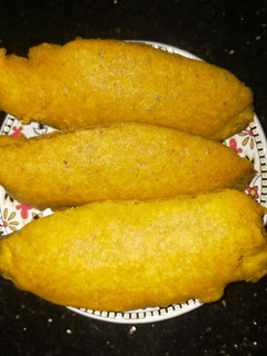 வாழைப்பழ பஜ்ஜி(banana fritters recipe in tamil) செய்முறை முக்கிய புகைப்படம்