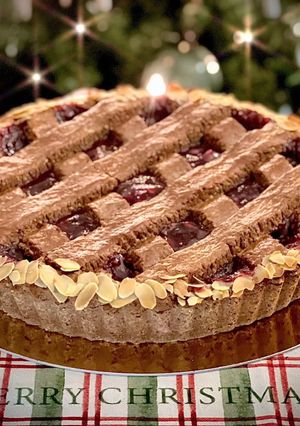 Una foto de 🇦🇹 Especial de Navidad: 3. LINZER TORTE (Austria)