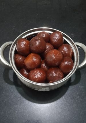 A picture of Gulaab jamun First saher special 👌.