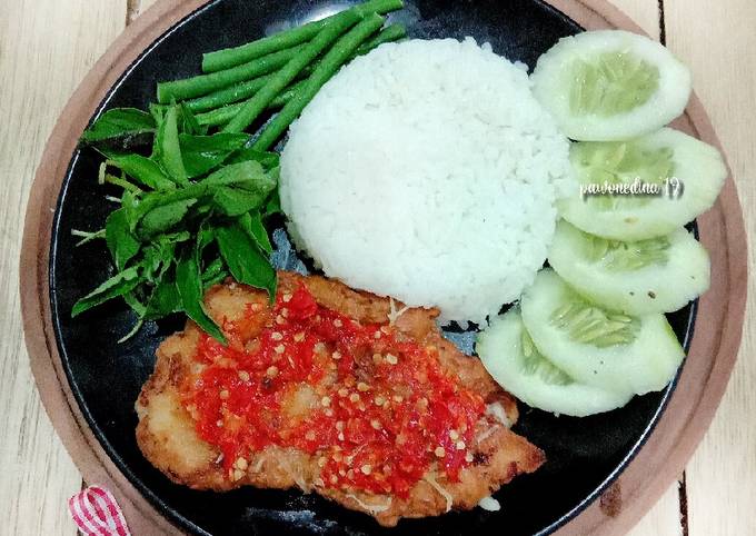 13.#4 Ayam Geprek Mozarela Hits (sambal bawang Jelantah)