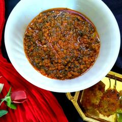 A picture of Palak qeema.